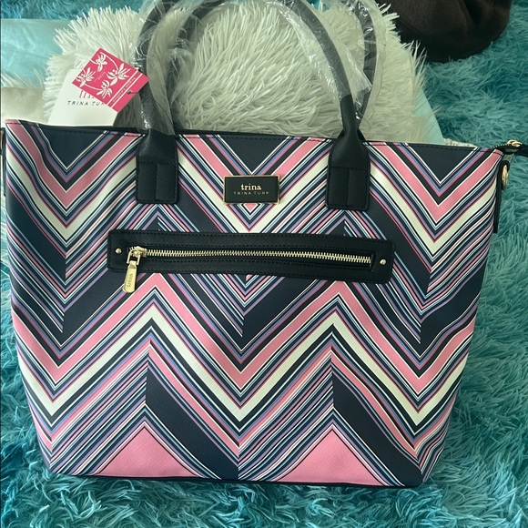 Trina Turk Chevron Tote in Pink and Navy - Picture 6 of 16